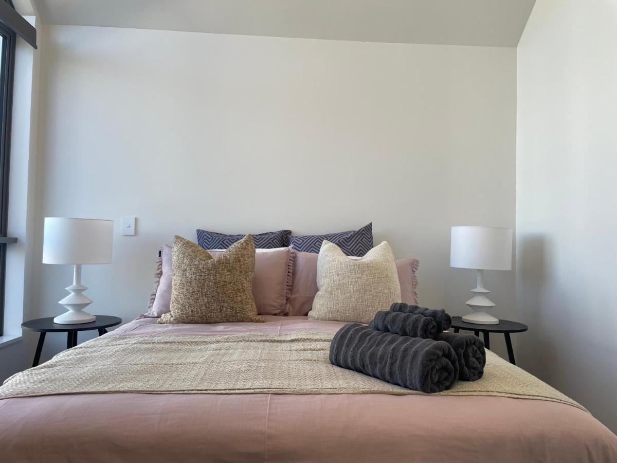 Inner City Luxury With Free Parking Christchurch Buitenkant foto